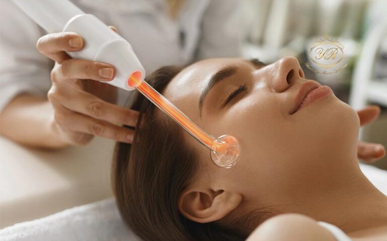 هایفرکانسی برای پوست چرب در کلینیک یاسمن رئیسی