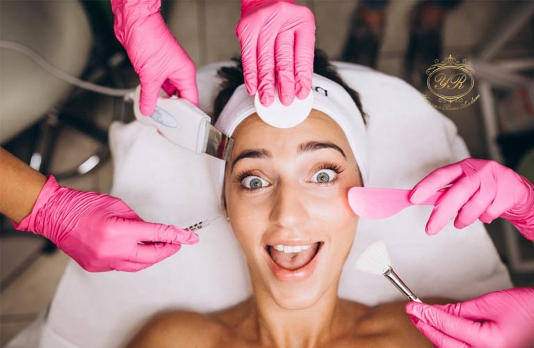 پاکسازی پوست در کلینیک یاسمن رئیسی در شیراز